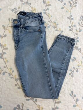 Aeropostale Medium Wash Women’s Skinny Jeans